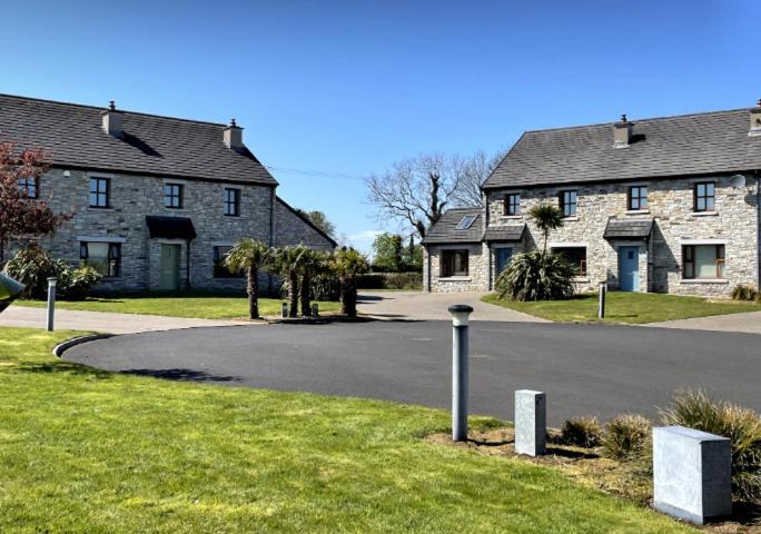 Donegal Boardwalk Resort Carrigart Exterior photo